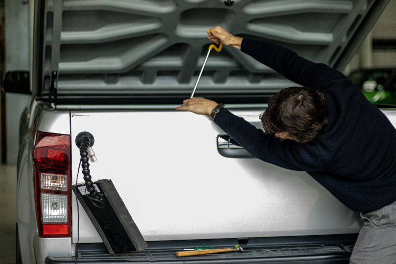 Paintless Dent Repair Process 01