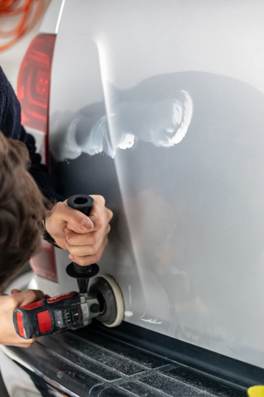 Vehicle Polishing - Buffer Machine